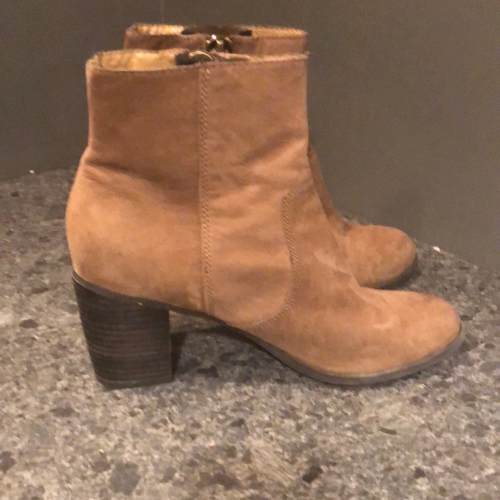 Tan sueded booties